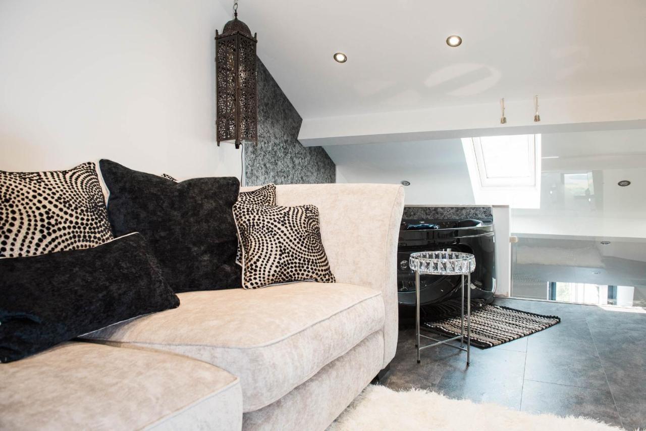The Arches Apartment